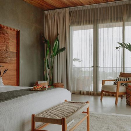 Surf Synergy All-Inclusive Surf Retreat Jaco Bagian luar foto