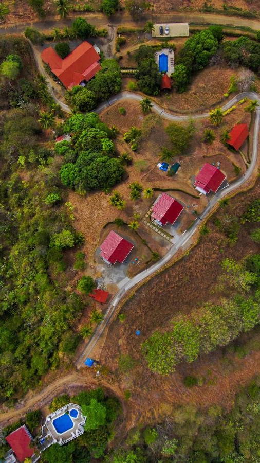 Surf Synergy All-Inclusive Surf Retreat Jaco Bagian luar foto