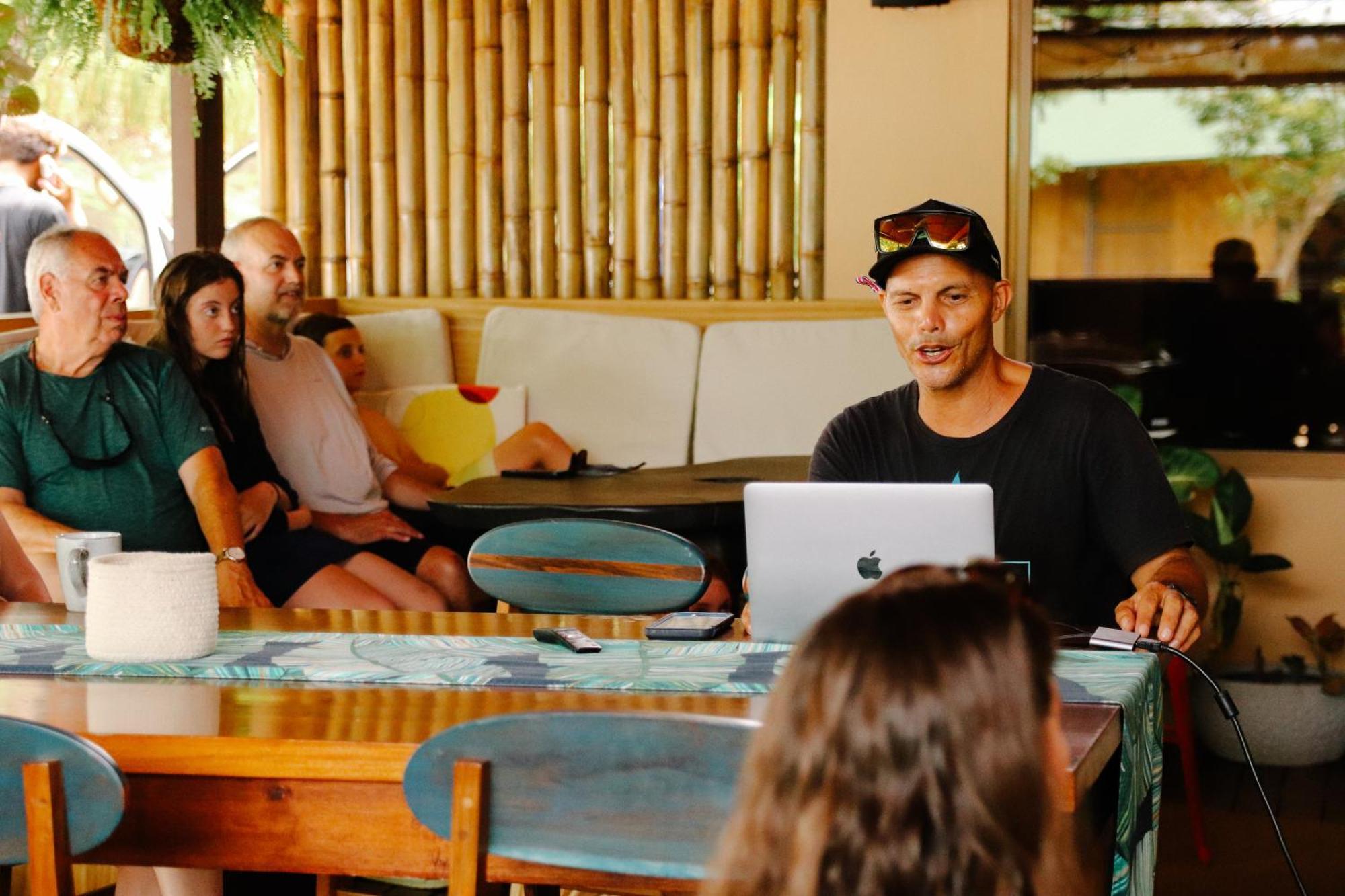 Surf Synergy All-Inclusive Surf Retreat Jaco Bagian luar foto