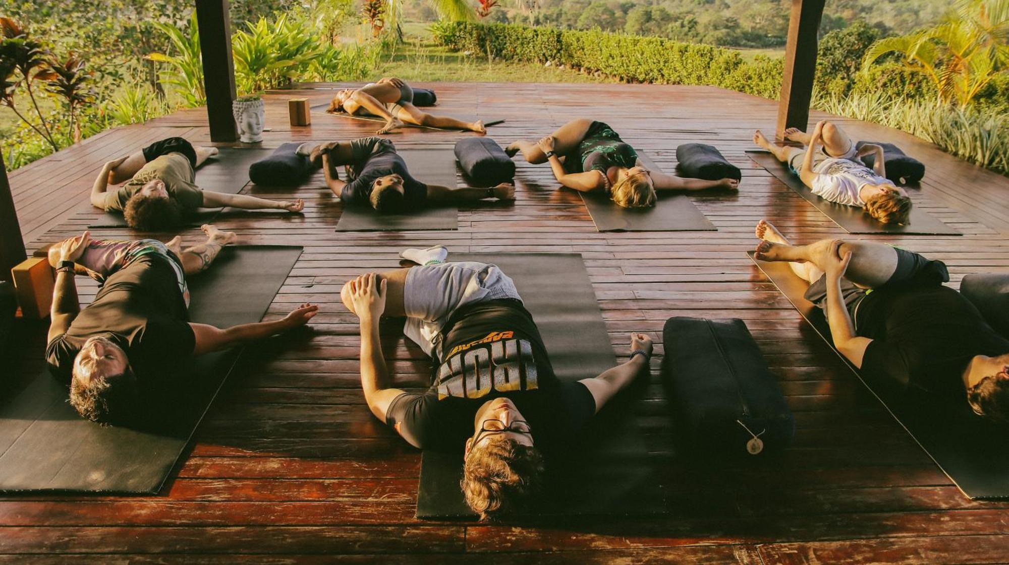Surf Synergy All-Inclusive Surf Retreat Jaco Bagian luar foto